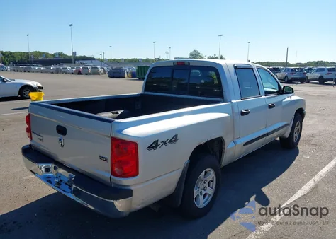 2005 Dodge Dakota Slt z USA, uszkodzony, nr VIN 1D7HW48N05S177433